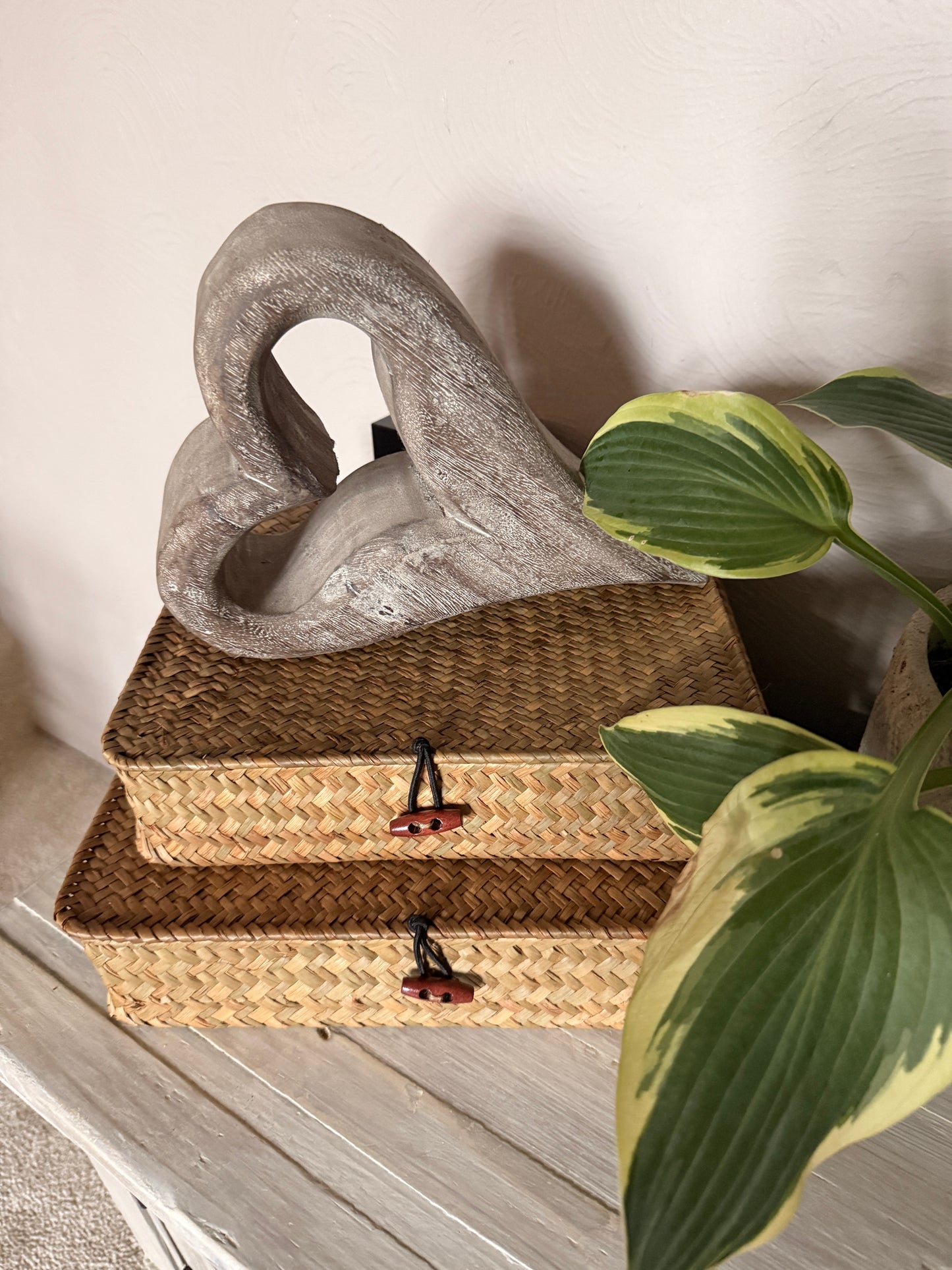 Set of 2 Natural Seagrass Storage Boxes with Lids – Rectangular Wicker Baskets for Shelf Organization, Stackable Design (Large + Small)