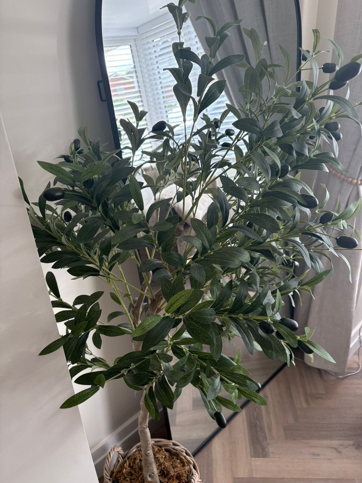 6FT Artificial Olive Tree – Lifelike Faux Plant for Home & Office Décor